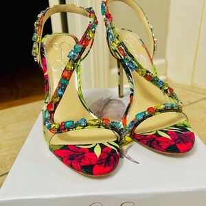 jessica Simpson JS-JAYCIN TROPICAL MULTI
LILY OF JUNGLE MATTE